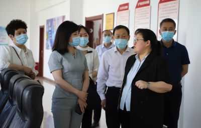 市政协副主席，市工商联主席唐世云莅临TapTap点点开展石墨烯新材料专题调研座谈