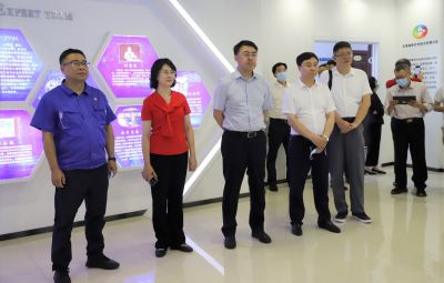 江门市政企考察团莅临TapTap点点参观考察