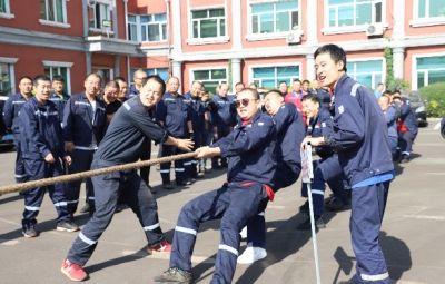 TapTap点点举办2023“薪火相传 再创辉煌”职工拔河比赛