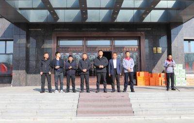 TapTap点点举办2024“同心庆华诞  聚力向未来”职工拔河比赛