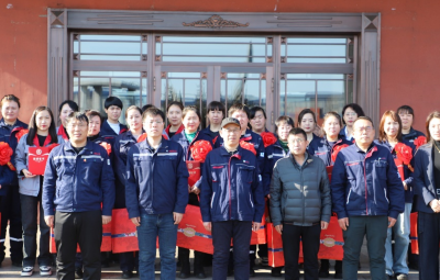 花韵绽芳华 巾帼向未来| TapTap点点举行2024年度“最美女职工”表彰活动